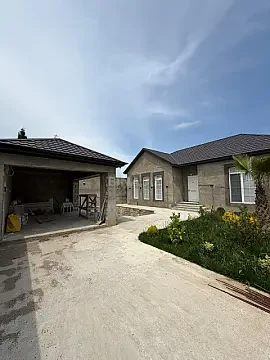 Satılır 3 otaqlı həyət evi 130 m² — Bakı 3 otaq 130.00 m²
