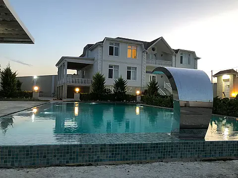 Kirayə verilir 5 otaqlı həyət evi 420 m² — Bakı 5 otaq 420.00 m²