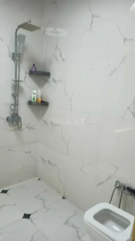 Satılır 5 otaqlı həyət evi 144 m²