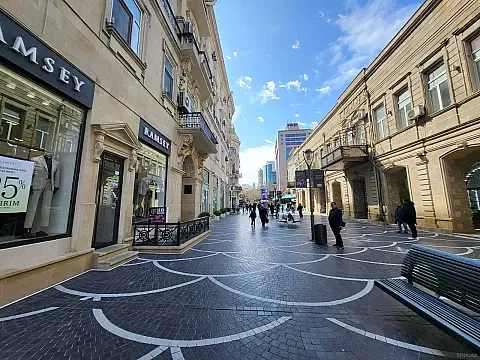 Kirayə verilir 3 otaqlı ofis 140 m² — Bakı, Sahil qəs. 3 otaq 140.00 m²