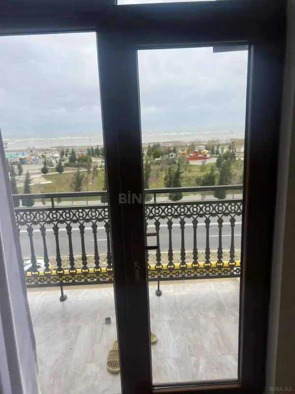 Kirayə verilir 2 otaqlı mənzil 68 m²