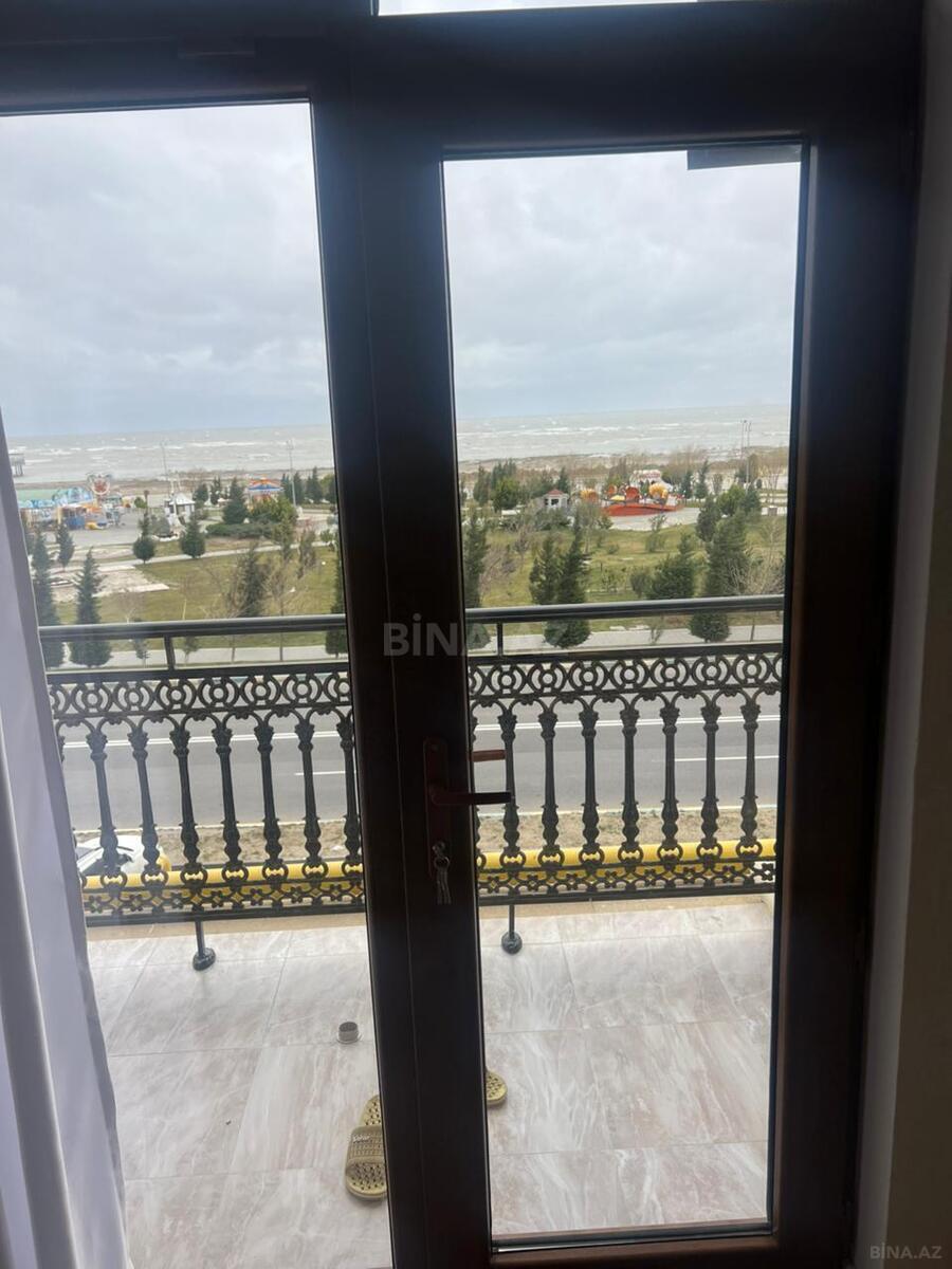 Kirayə verilir 2 otaqlı mənzil 68 m²