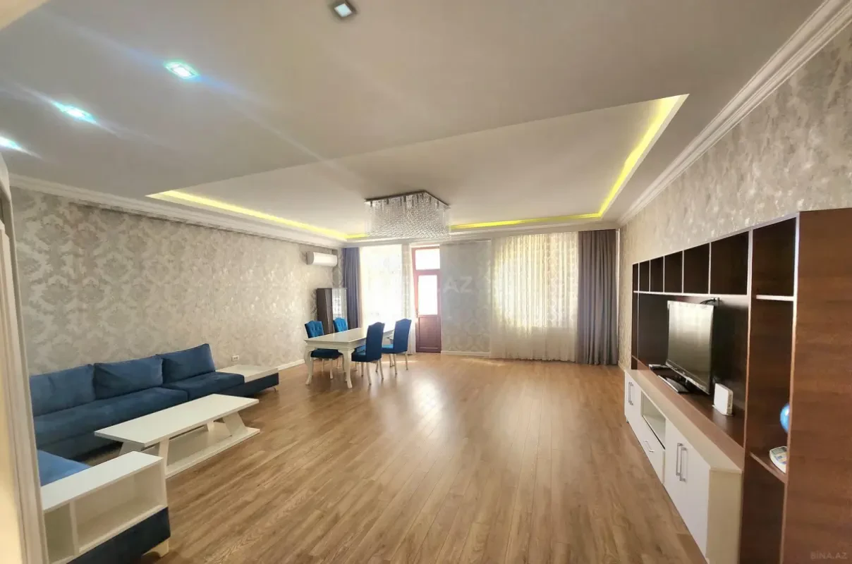 Kirayə verilir 3 otaqlı mənzil 200 m²