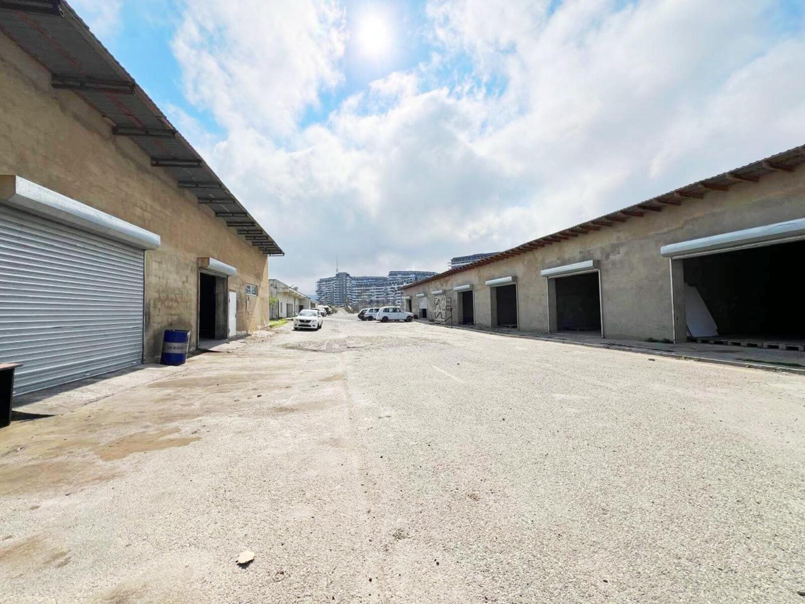 Kirayə verilir obyekt 1500 m²