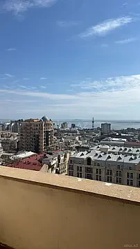 Kirayə verilir 4 otaqlı mənzil 220 m² — Bakı, Nizami 4 otaq 220.00 m²
