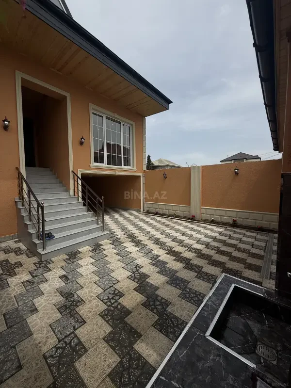 Satılır 5 otaqlı həyət evi 170 m²