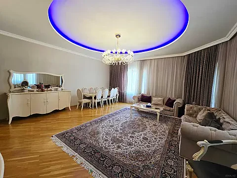 Satılır 4 otaqlı mənzil 178 m² — Bakı 4 otaq 178.00 m²