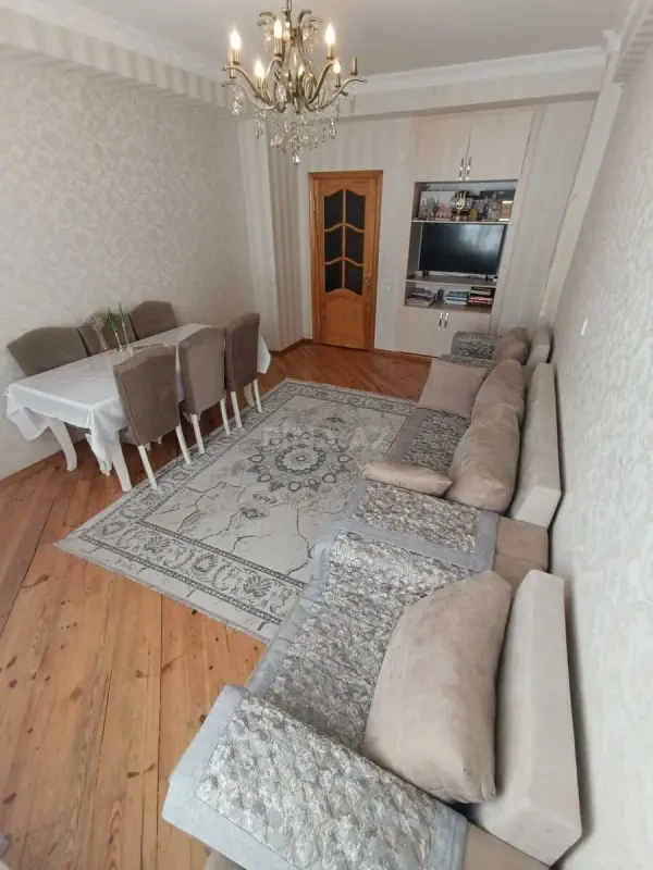 Satılır 2 otaqlı mənzil 58 m²