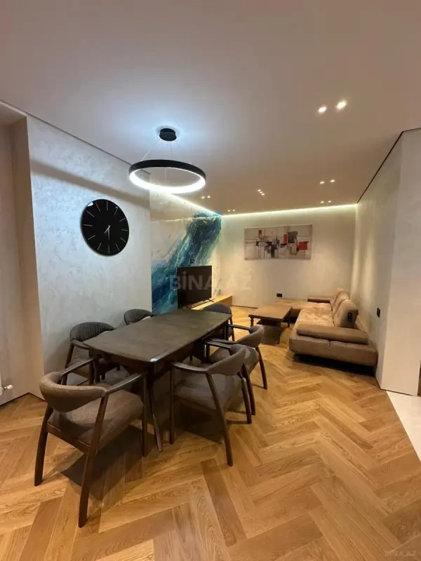 Satılır 3 otaqlı mənzil 1 m²