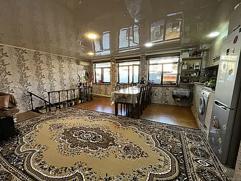 Satılır 4 otaqlı həyət evi 150 m² — Bakı 4 otaq 150.00 m²