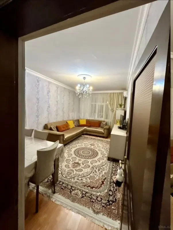 Satılır 2 otaqlı mənzil 60 m²