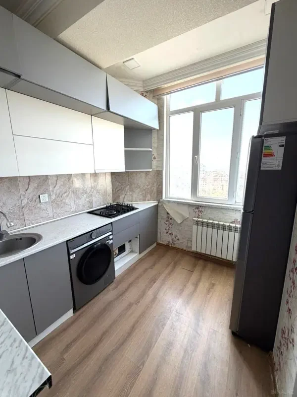 Kirayə verilir 3 otaqlı mənzil 85 m²