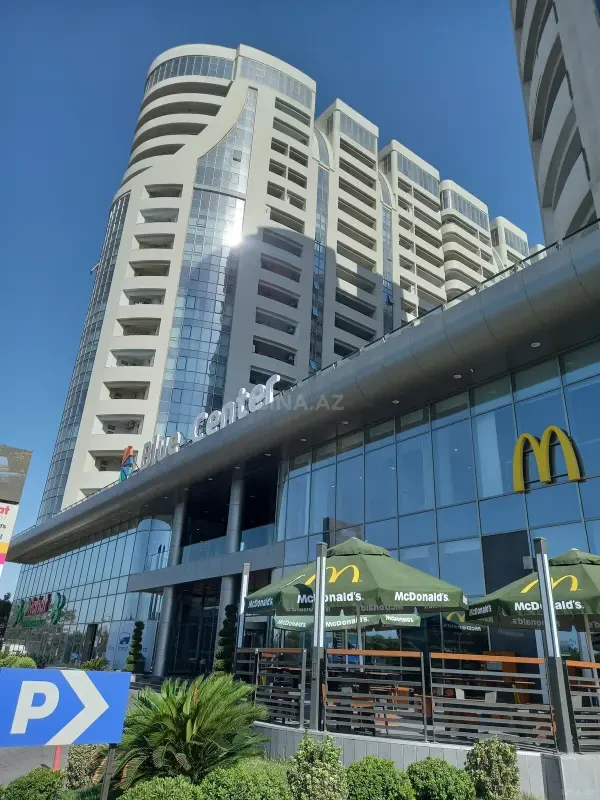 Kirayə verilir 2 otaqlı mənzil 66 m²