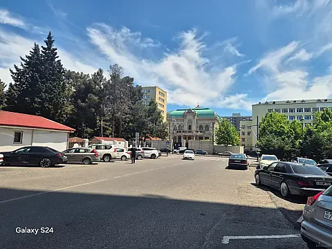 Kirayə verilir obyekt 170 m² — Bakı, İnşaatçılar 170.00 m²