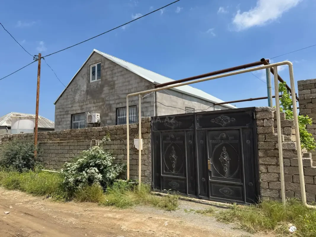 Satılır 3 otaqlı həyət evi 100 m²