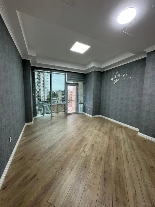Kirayə verilir 3 otaqlı ofis 115 m²