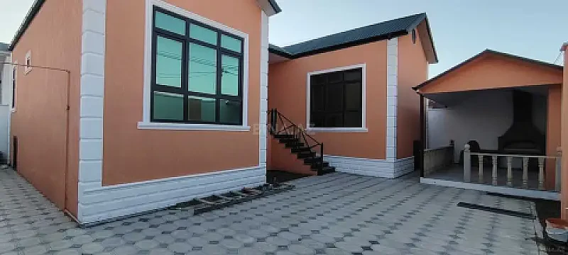 Satılır 4 otaqlı həyət evi 100 m² — Bakı 4 otaq 100.00 m²