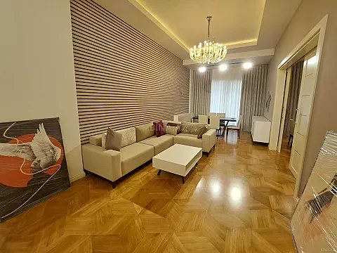 Kirayə verilir 3 otaqlı mənzil 170 m² — Bakı, Sahil qəs. 3 otaq 170.00 m²
