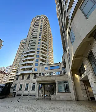 Satılır 3 otaqlı mənzil 106 m² — Bakı, Nizami 3 otaq 106.00 m²
