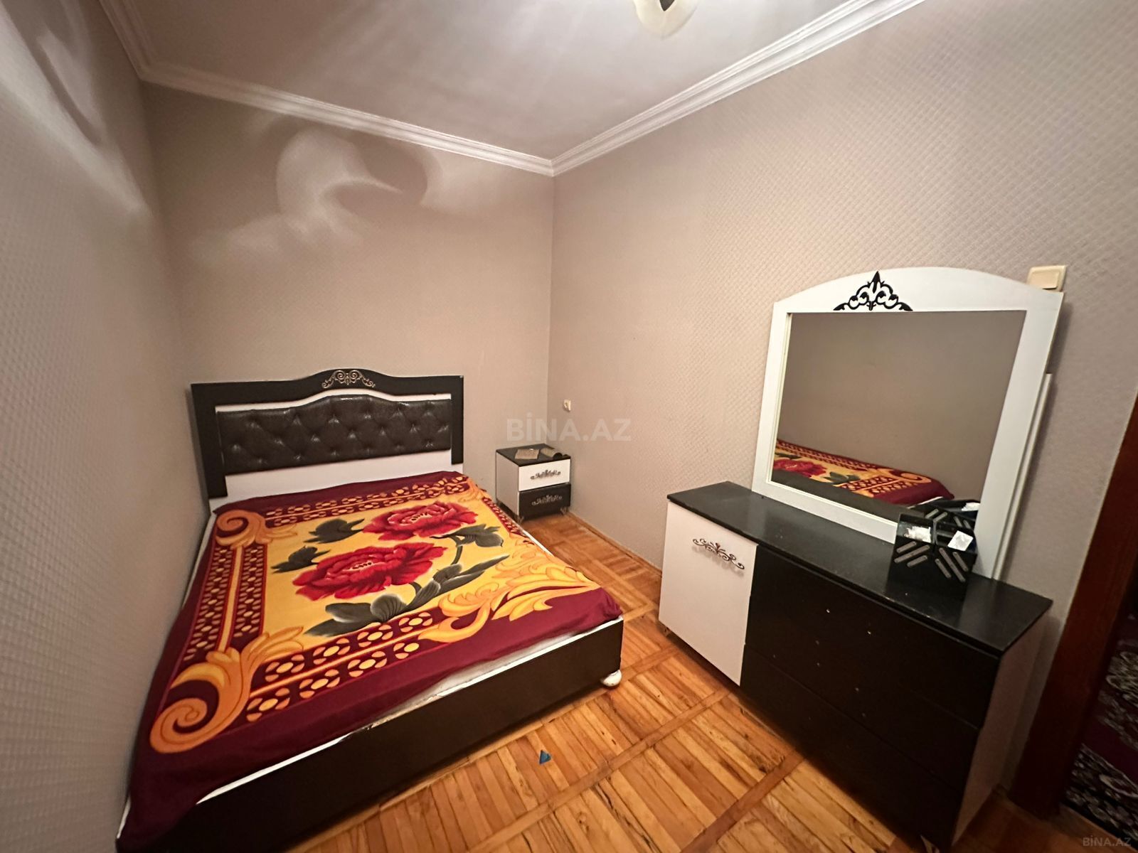 Kirayə verilir 2 otaqlı mənzil 49 m²
