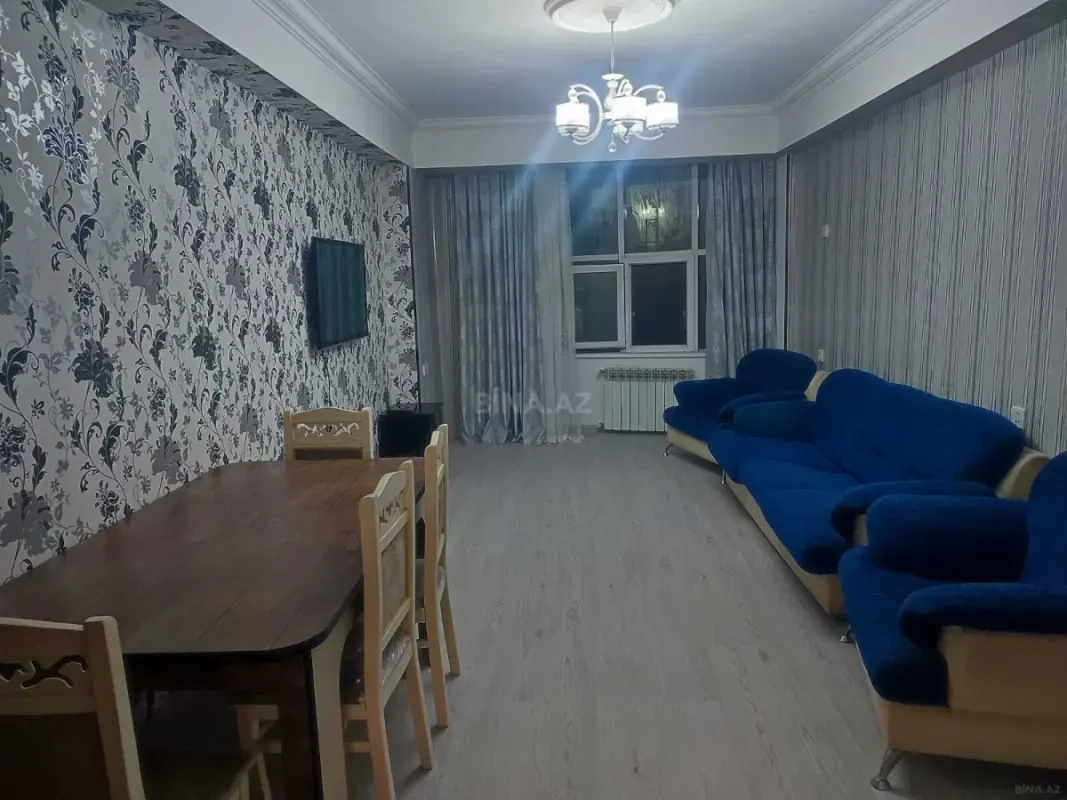 Kirayə verilir 4 otaqlı mənzil 110 m²