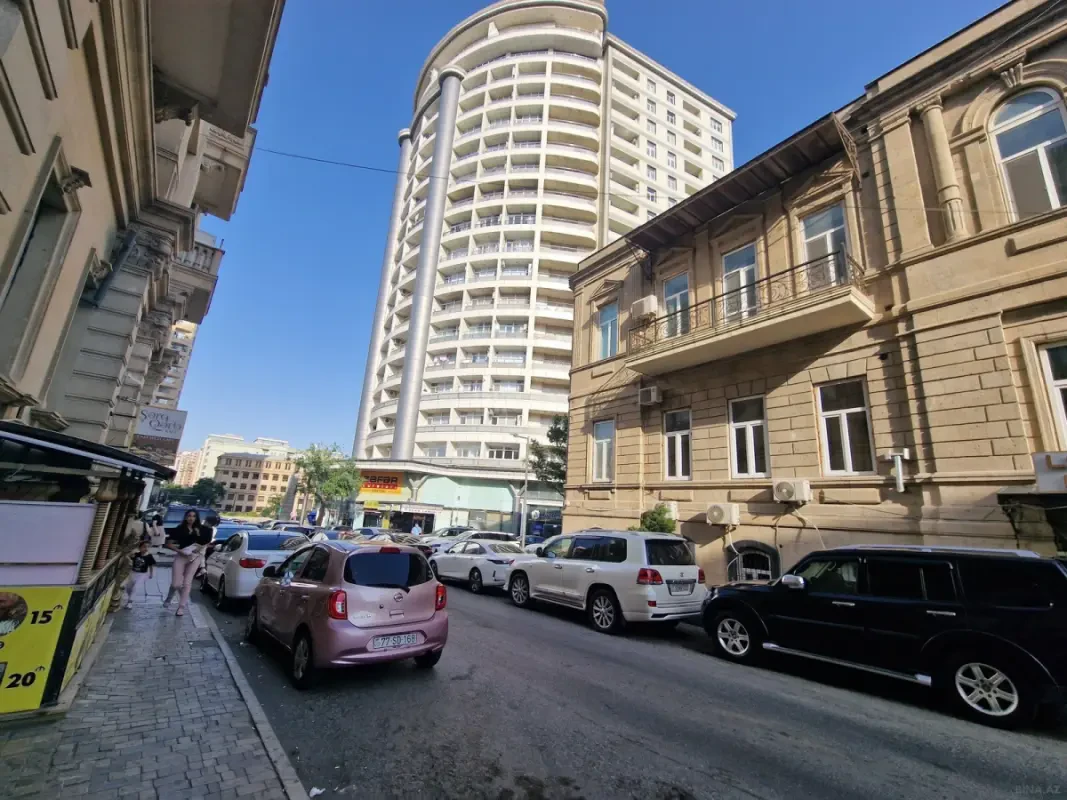 Kirayə verilir 2 otaqlı mənzil 60 m²