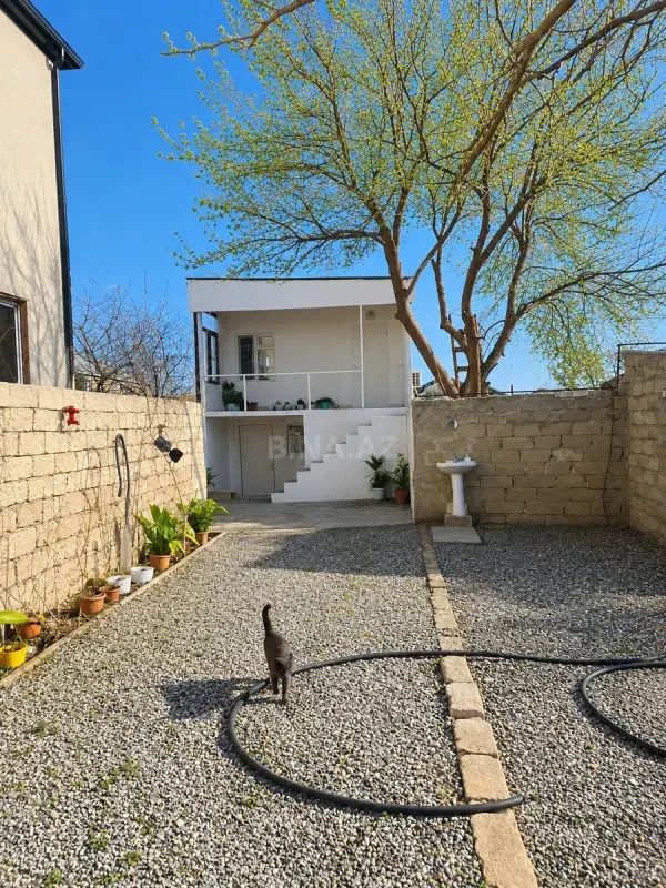 Satılır 2 otaqlı həyət evi 80 m²