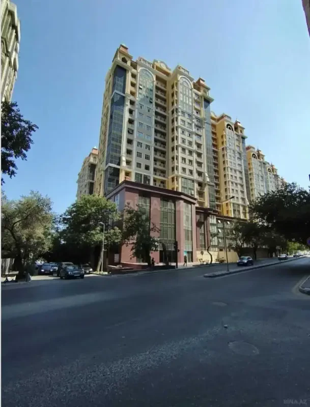 Satılır 2 otaqlı mənzil 80 m²