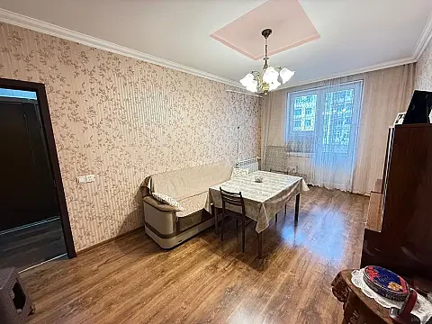 Satılır 2 otaqlı mənzil 67 m² — Bakı, Həzi Aslanov qəs. 2 otaq 67.00 m²