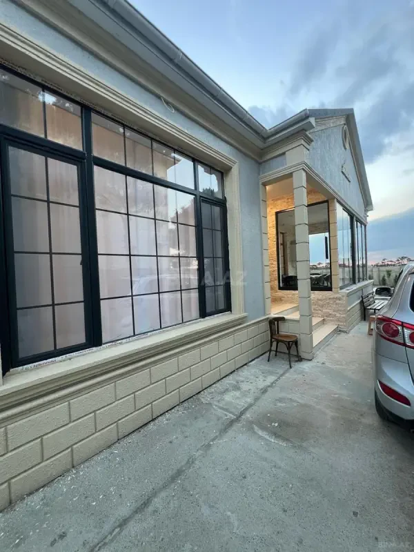 Satılır 5 otaqlı həyət evi 160 m²