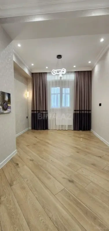 Satılır 2 otaqlı mənzil 70 m²