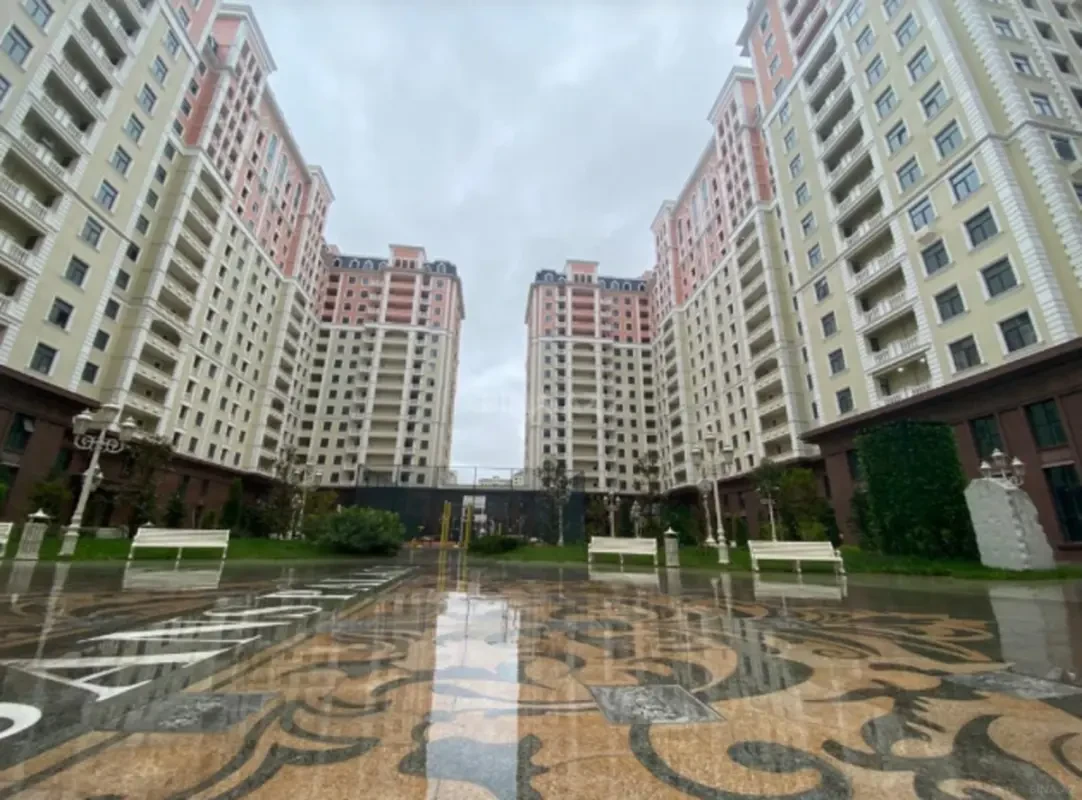 Kirayə verilir 2 otaqlı mənzil 94 m²