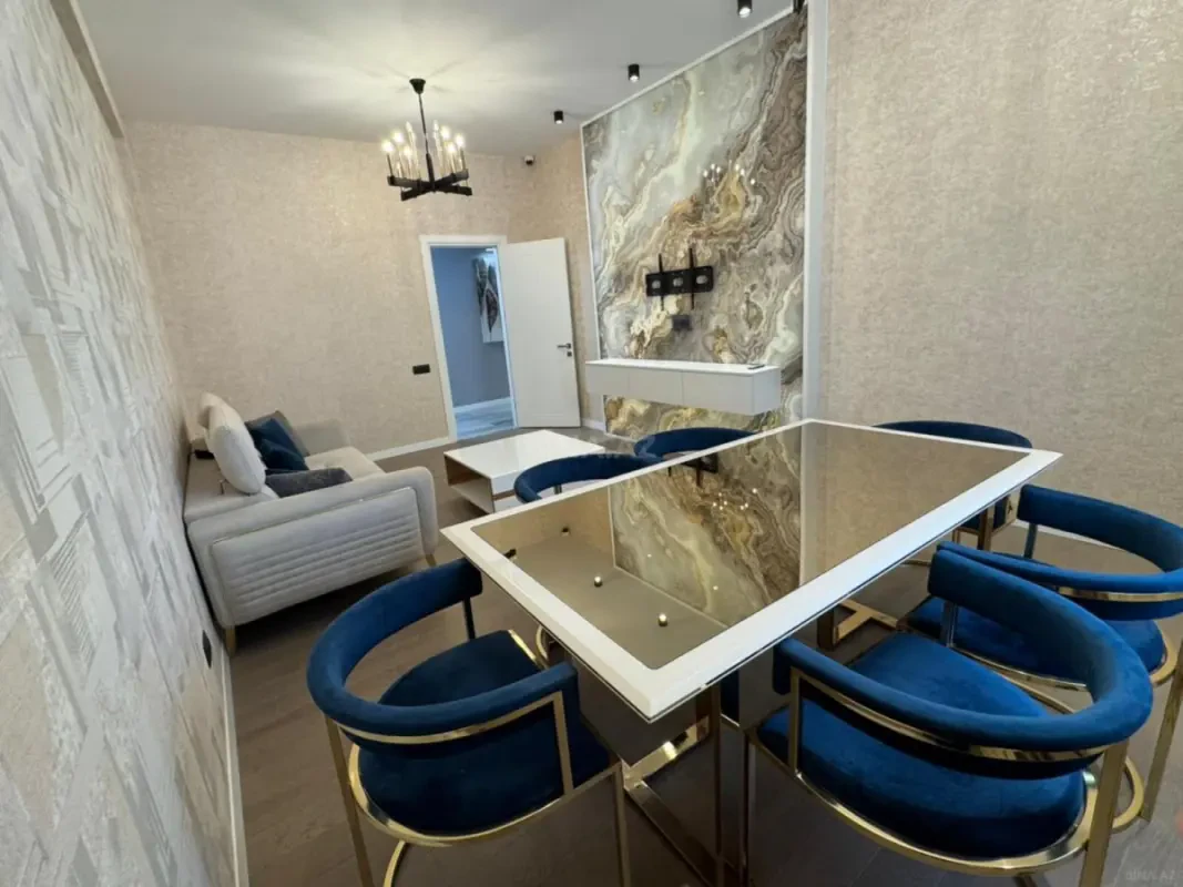 Satılır 3 otaqlı mənzil 120 m²