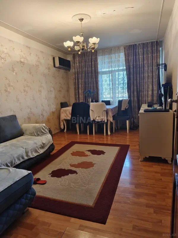Satılır 3 otaqlı mənzil 62.8 m²