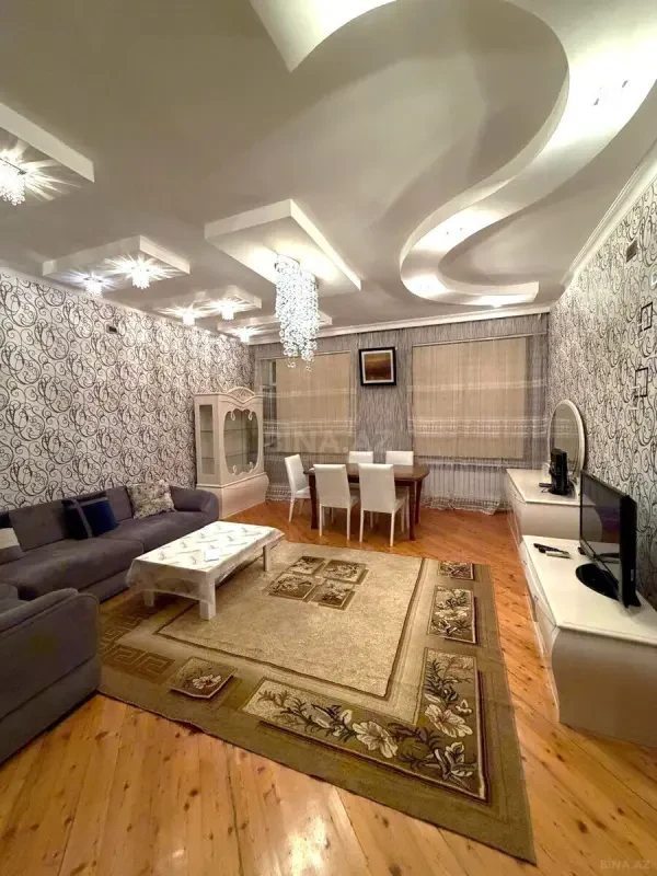 Kirayə verilir 3 otaqlı mənzil 120 m²