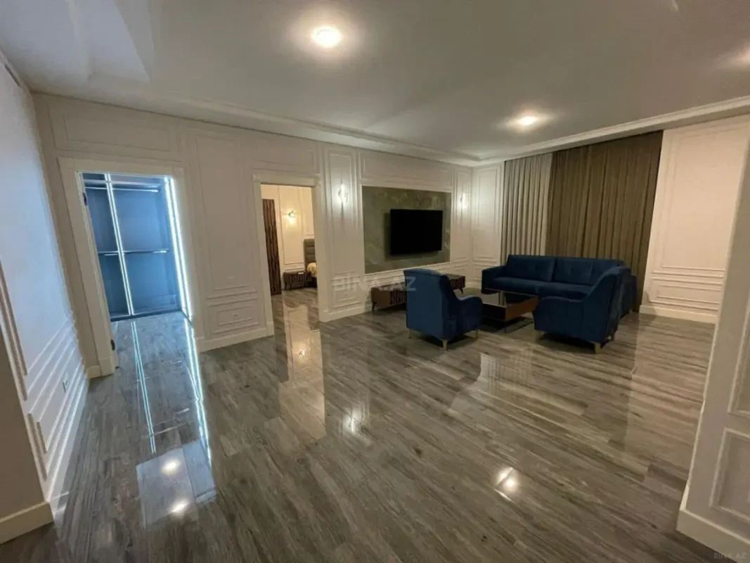 Kirayə verilir 2 otaqlı mənzil 100 m²