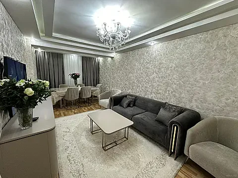 Satılır 3 otaqlı mənzil 95 m² — Bakı, İnşaatçılar 3 otaq 95.00 m²