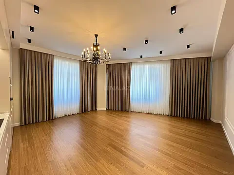 Satılır 4 otaqlı mənzil 153 m² — Bakı 4 otaq 153.00 m²