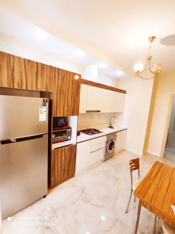 Kirayə verilir 2 otaqlı mənzil 70 m²