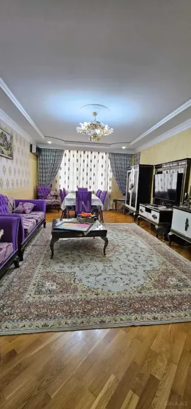 Satılır 3 otaqlı mənzil 147 m²