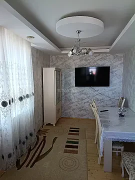 Satılır 3 otaqlı həyət evi 200 m² — Bakı, Badamdar 3 otaq 200.00 m²