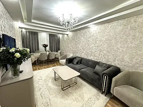 Satılır 3 otaqlı mənzil 96 m² — Bakı, İnşaatçılar 3 otaq 96.00 m²