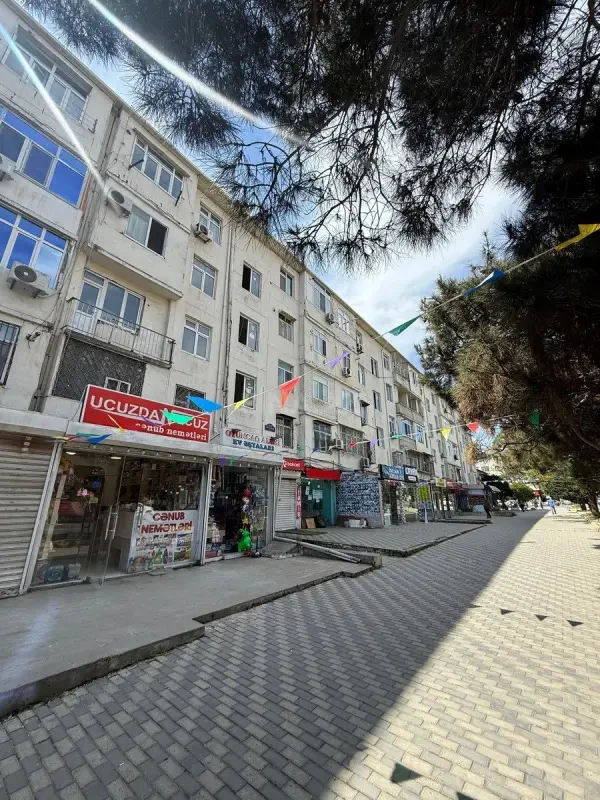 Satılır 3 otaqlı mənzil 58 m²