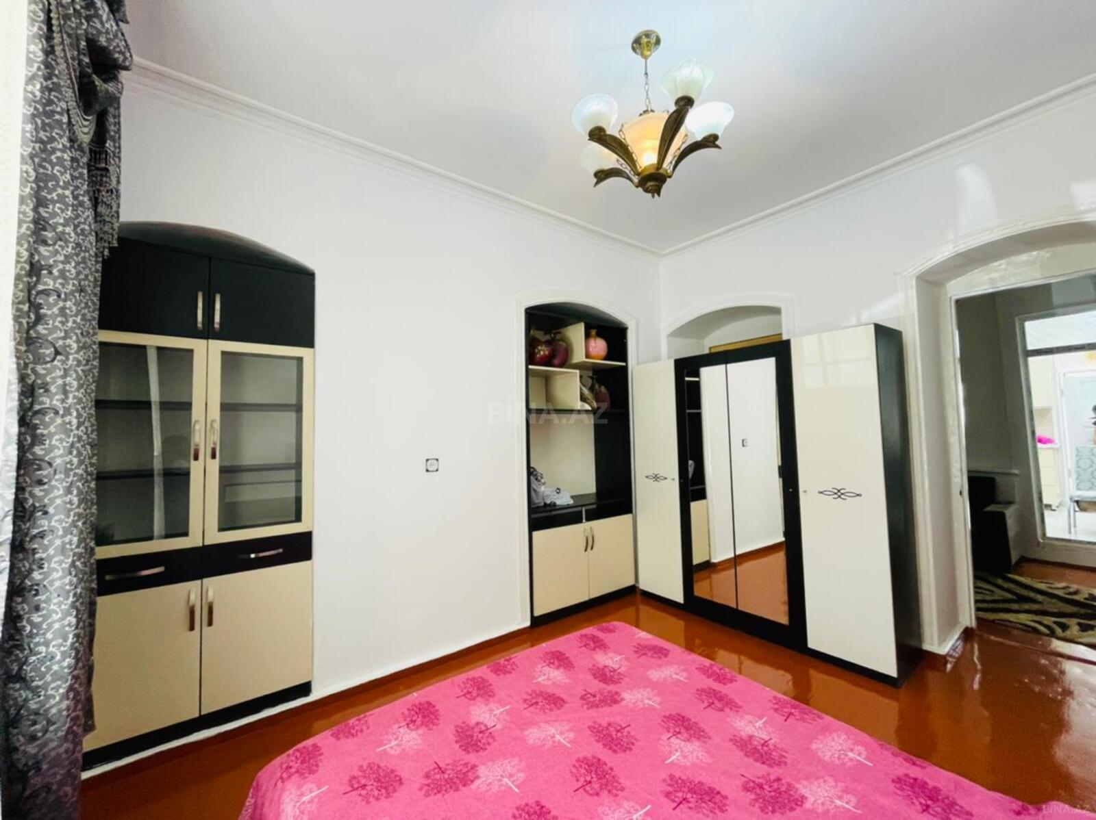 Kirayə verilir 2 otaqlı mənzil 45 m²