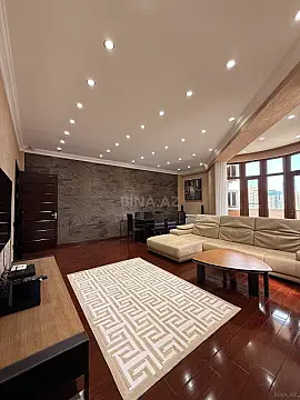 Satılır 4 otaqlı mənzil 177 m² — Bakı 4 otaq 177.00 m²