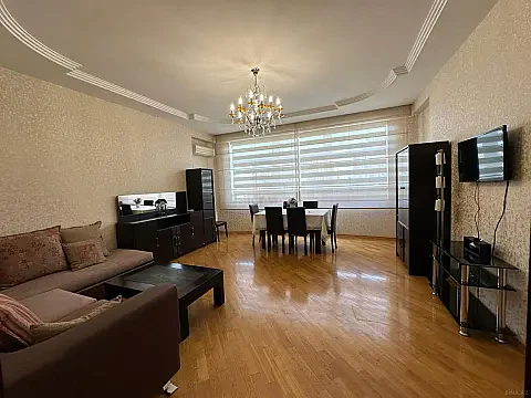 Kirayə verilir 3 otaqlı mənzil 150 m² — Bakı, Xətai 3 otaq 150.00 m²