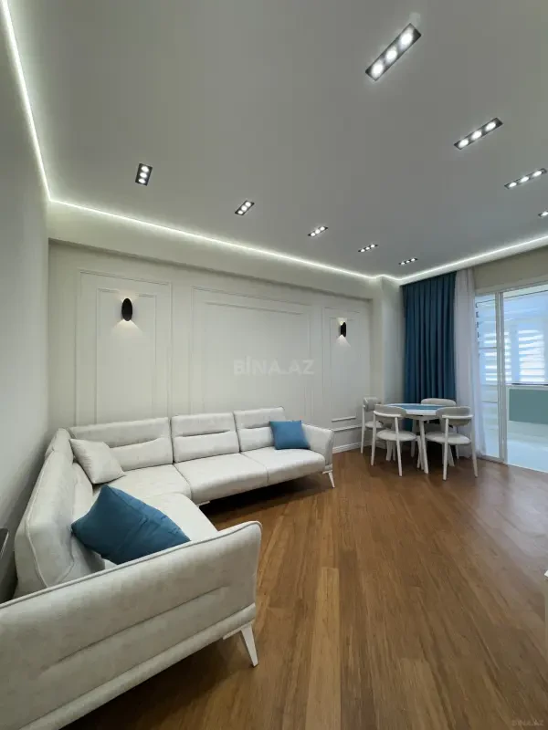 Satılır 2 otaqlı mənzil 60 m²