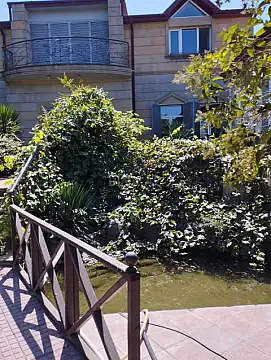 Kirayə verilir 4 otaqlı həyət evi 220 m² — Bakı, Şüvəlan 4 otaq 220.00 m²