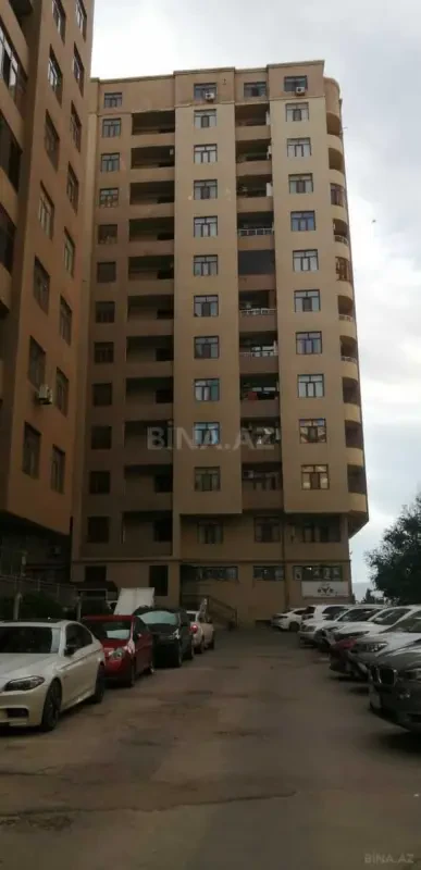 Satılır 3 otaqlı mənzil 124 m²