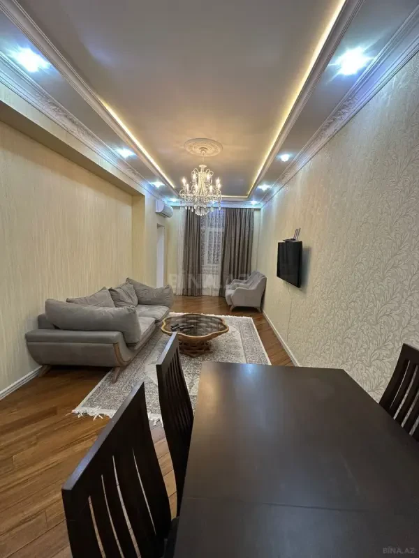 Kirayə verilir 2 otaqlı mənzil 87 m²